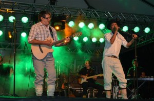 Show de Oswaldir e Carlos Magrão na segunda noite de festival. Foto Renato Moraes