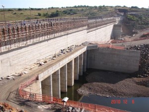 Registro das obras na barragem de Taquarembó. Foto Divulgação