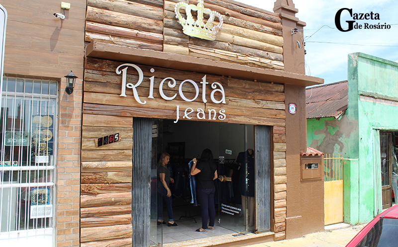 loja especializada em jeans